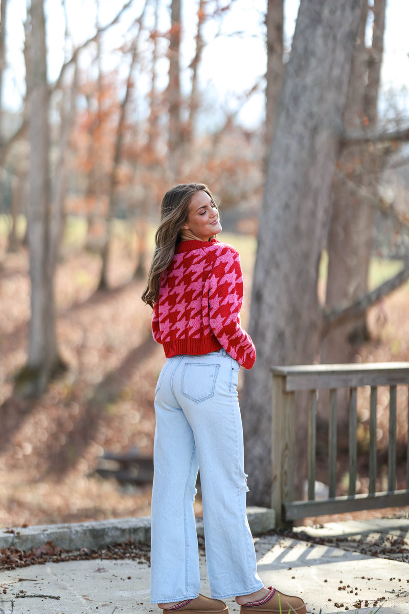 Ellie Houndstooth Sweater - Red/Pink