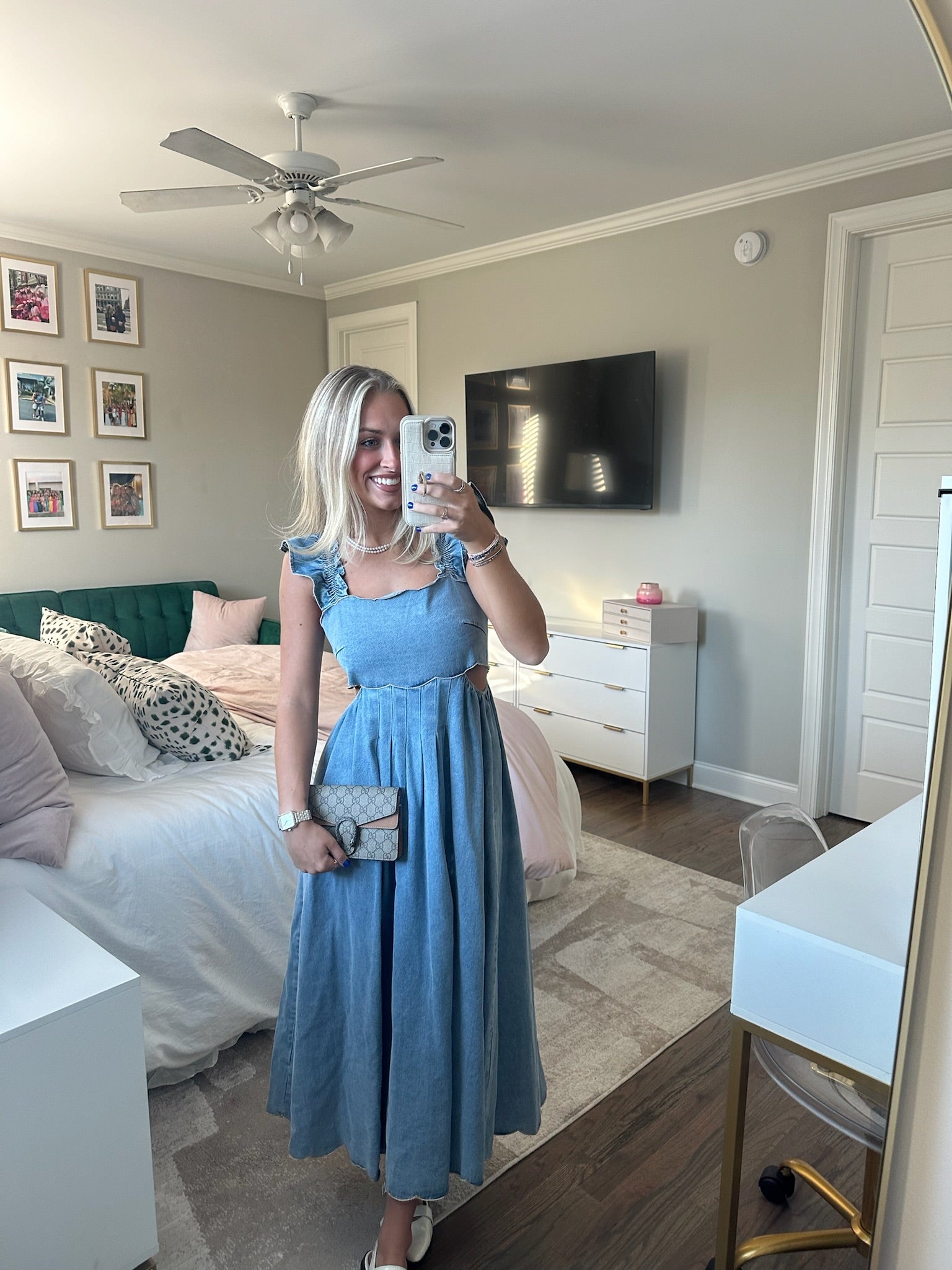 Ashton Scallop Midi Dress - Light Wash Large
